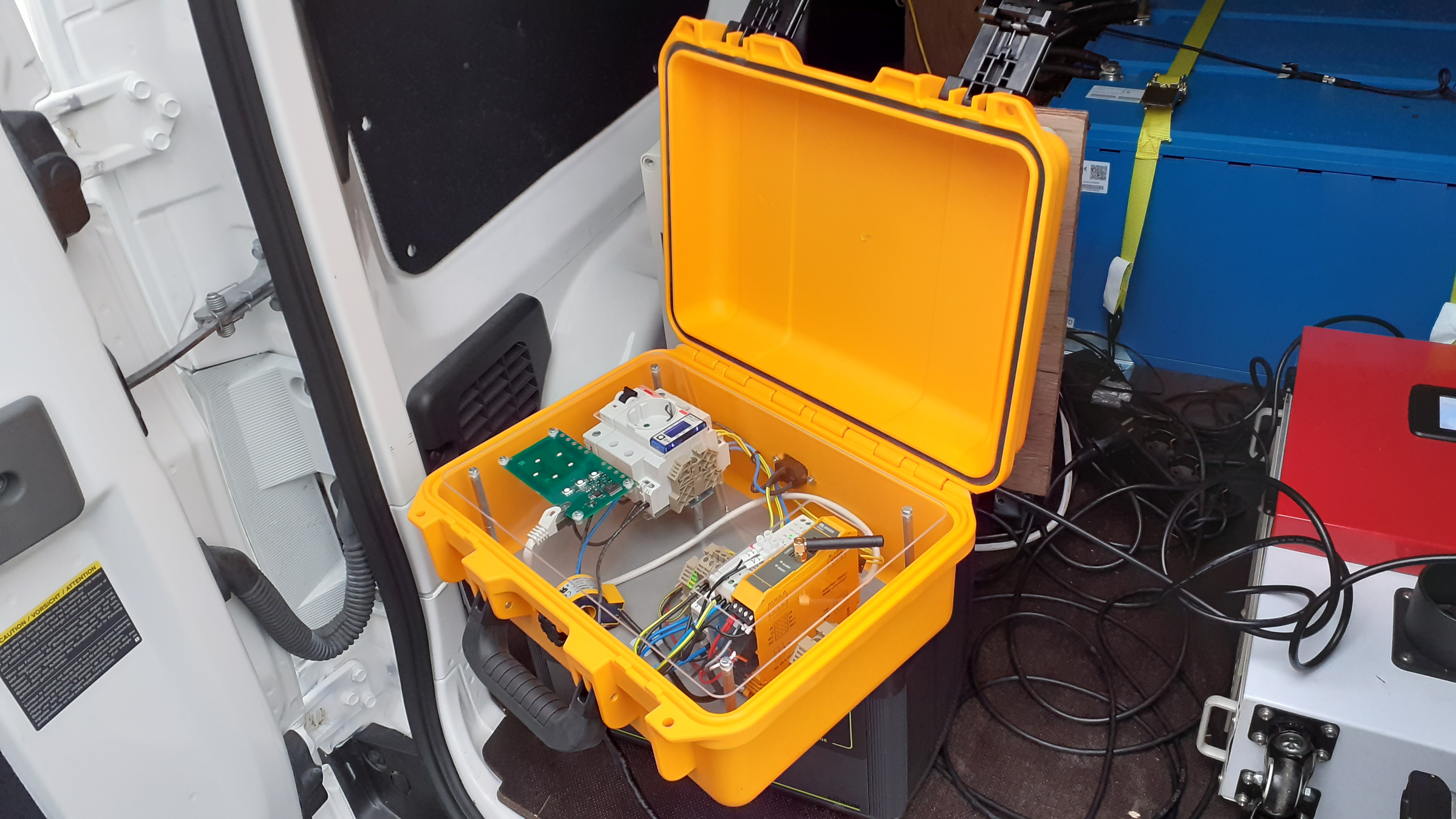 OCCP control portable case (left photo) and main batteries (right photo)