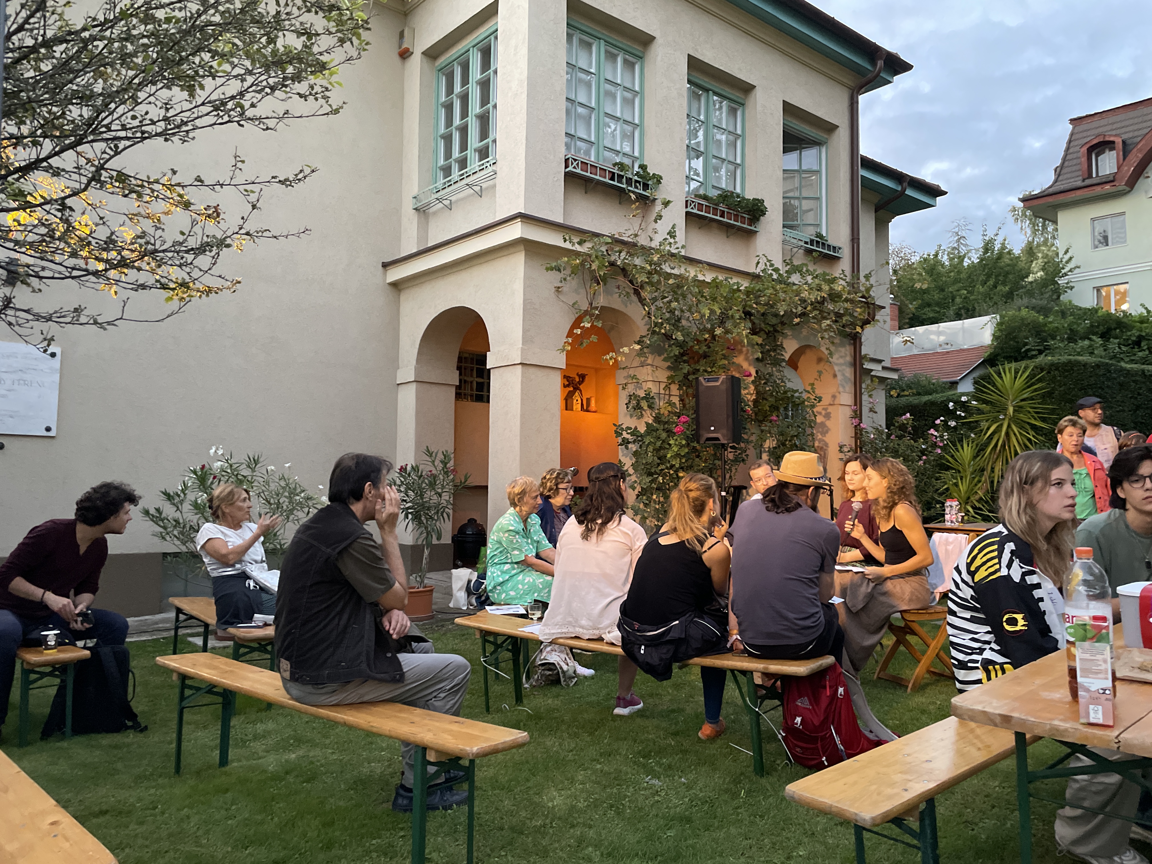 Ménesi Street parade