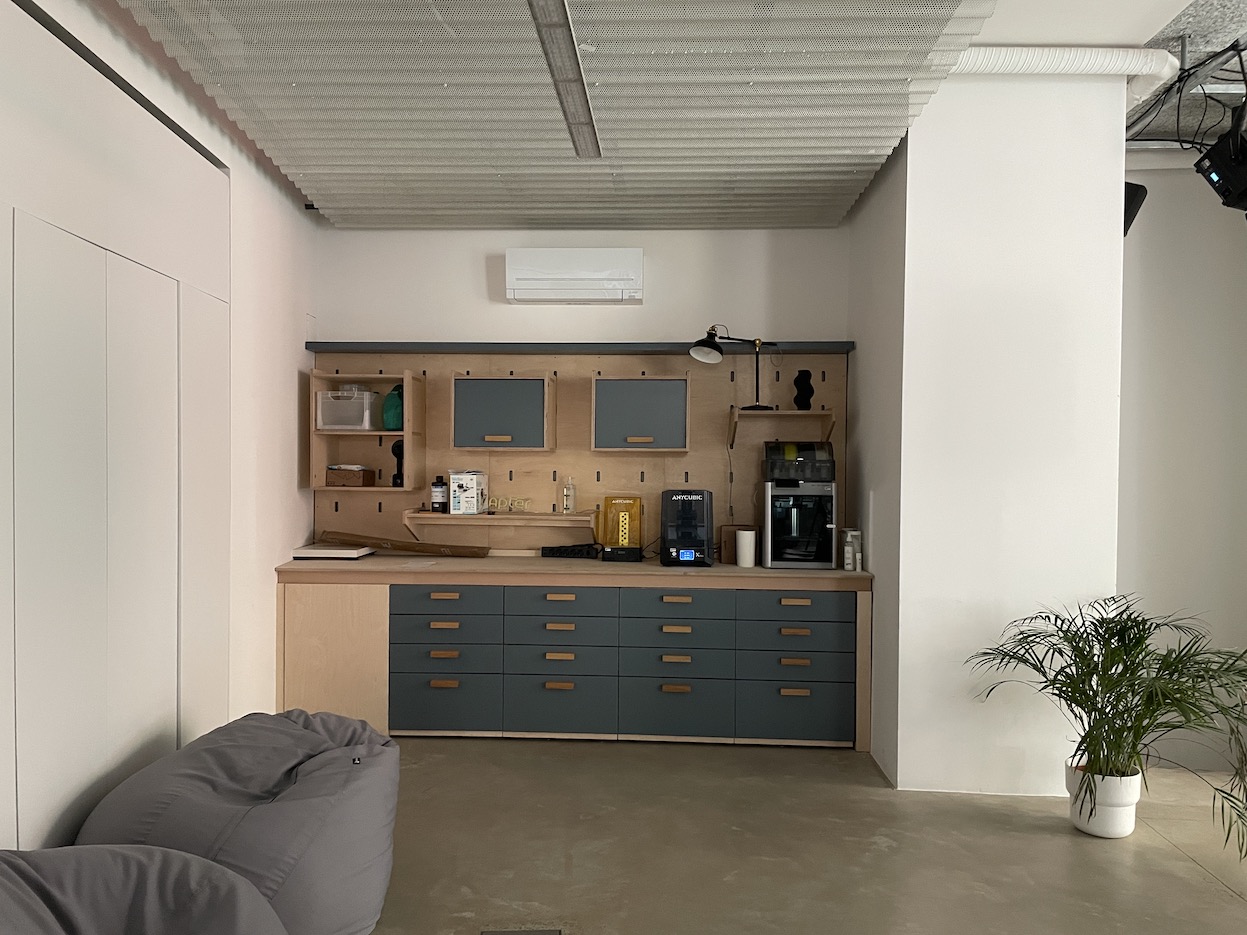 Fab Lab kitchen in Adaptér