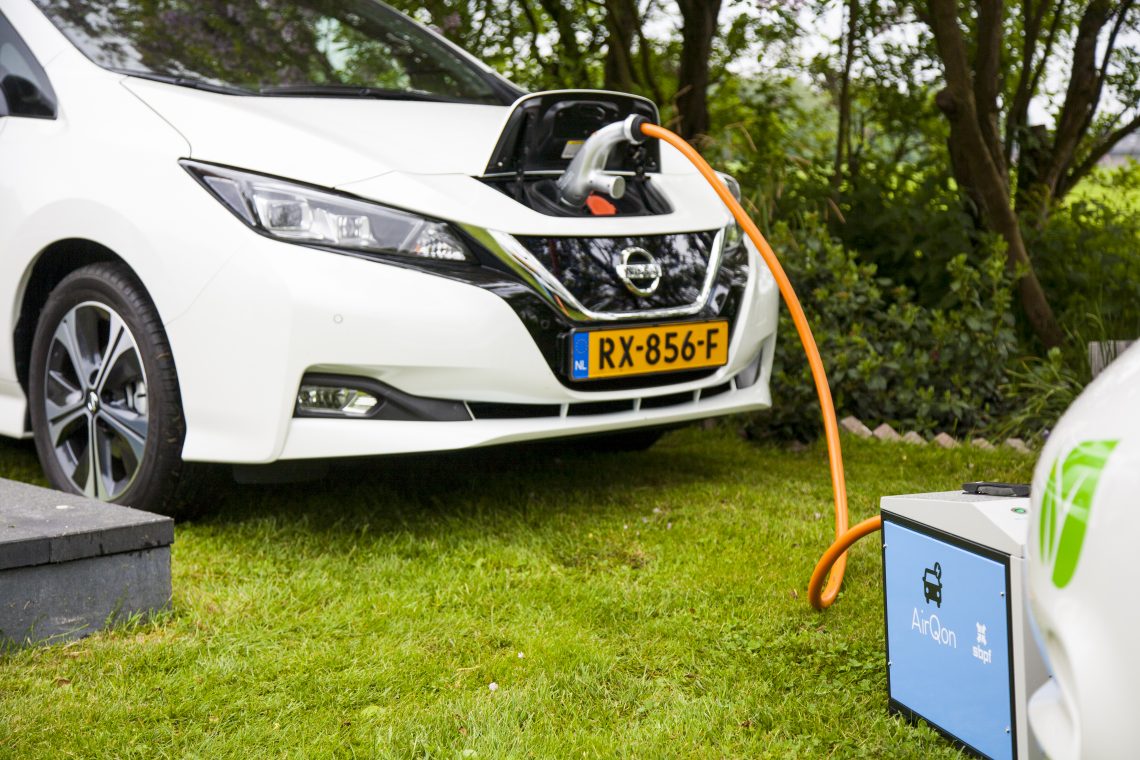 One of the first prototypes of AirQon device delivering power from a car (Source: facebook.com/airqon)