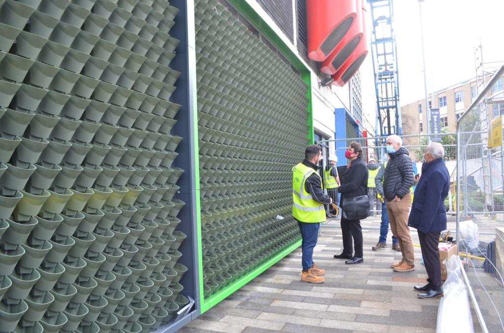 Green wall construction