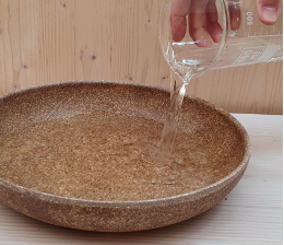 Kitchenware made of recycled alien plants is one of the innovative outputs of the APPLAUSE pilot project. © city of Ljubljana