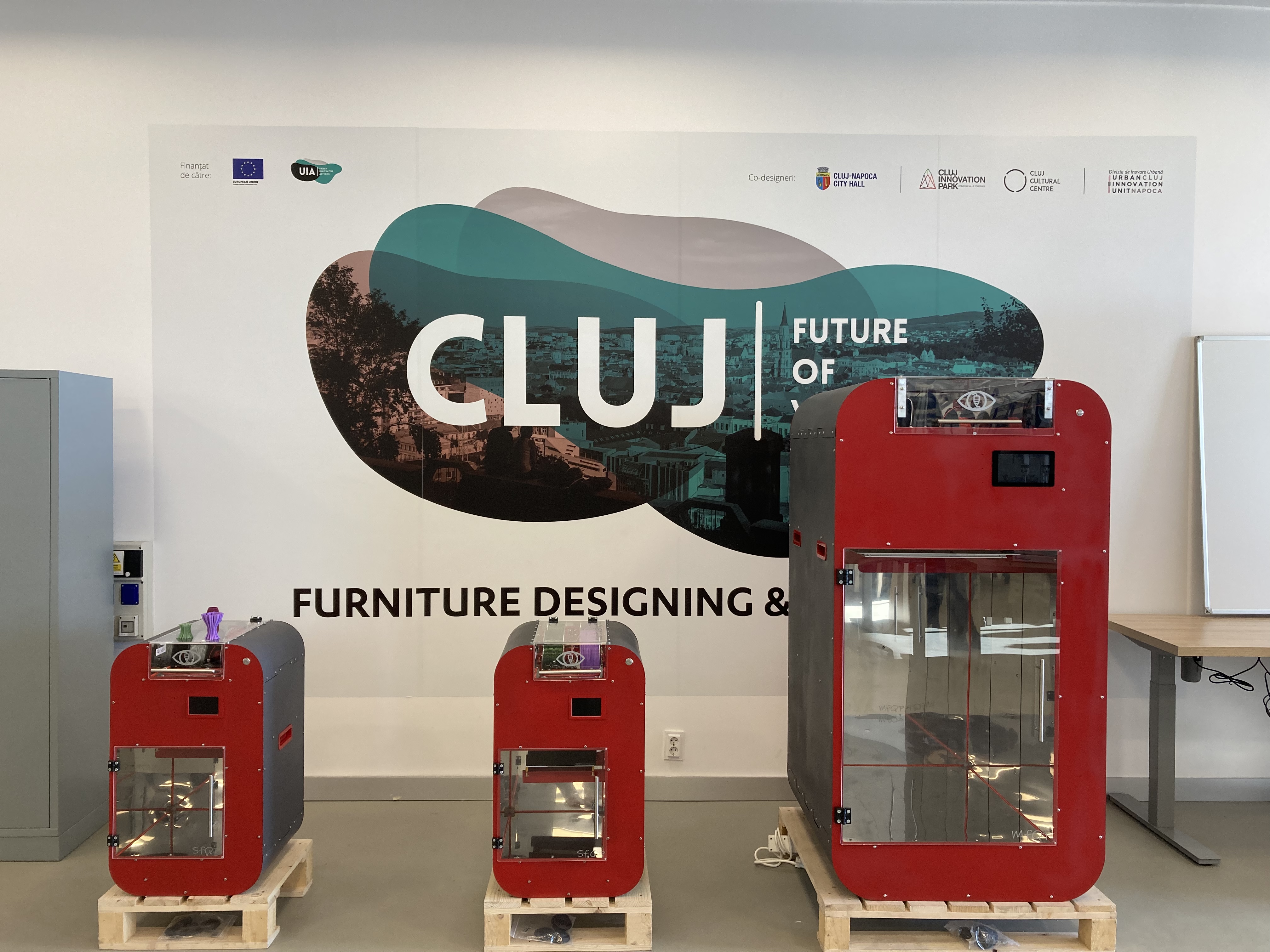 Pictures 3 and 4: The equipment installed at the Labs at CREIC. Source: Simone d’Antonio