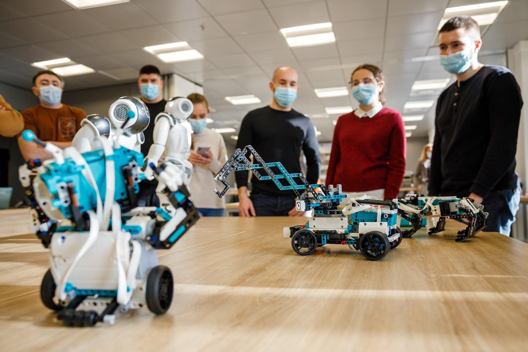 Picture 5: The hackathon for school students organized at CREIC. Source: Cluj Cultural Centre