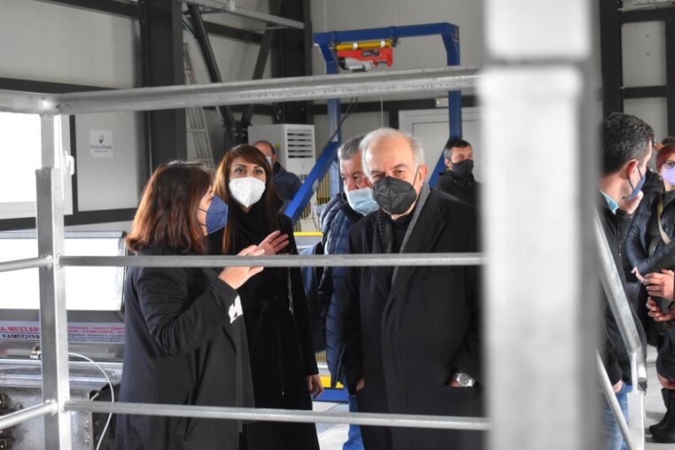 Pic.6: People observing the pilot unit