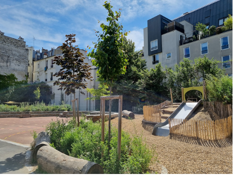 OASIS schoolyard after transformation in Paris 