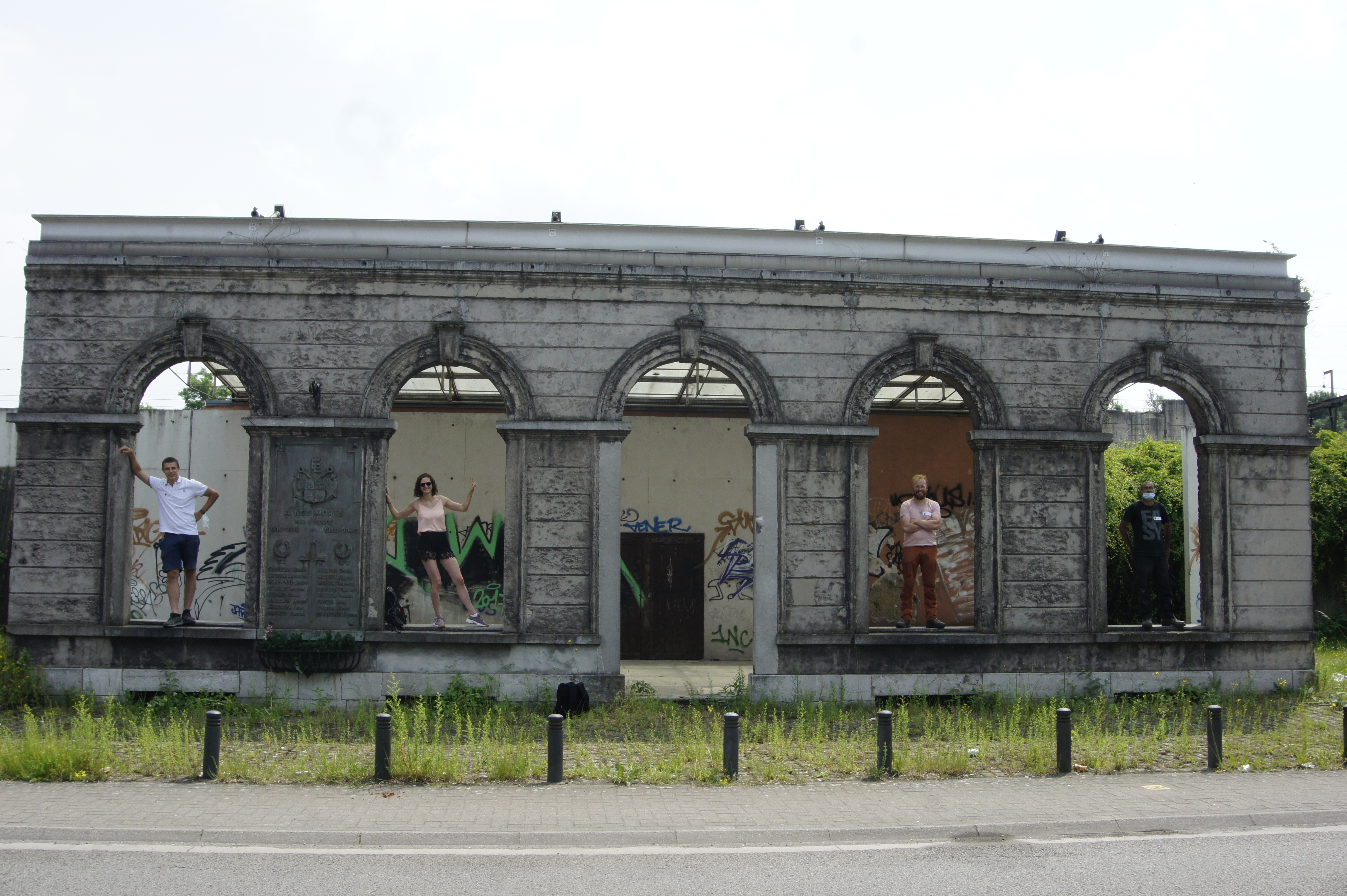 The pre-existing front 