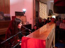 Private Stage - living room cultural events