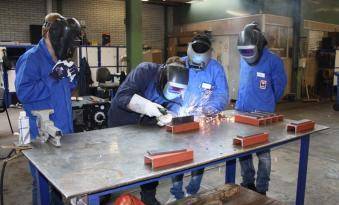 Bridge rotterdam young people