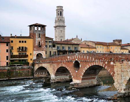 Ponte Pietra Verona