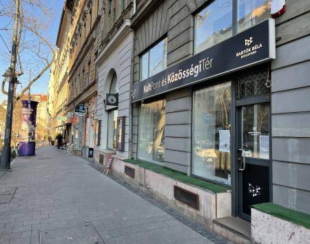 Cultural venue on the Bartók Béla Boulevard. Photo by Levente Polyak