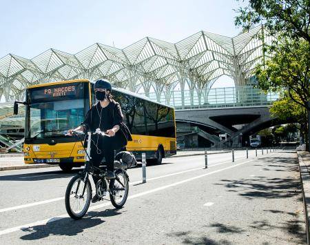 Active mobility and public transport in Lisbon