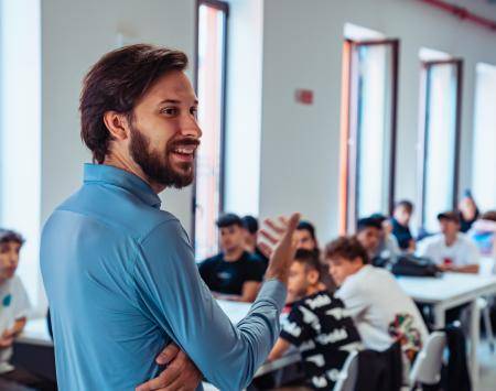 deputy mayor Balboni at a workshop