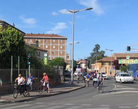 commuters in Ferrara