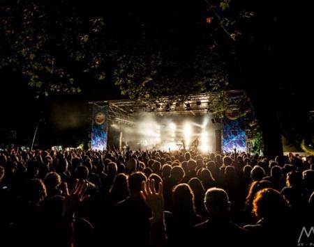 (Source: facebook.com/bredabarst)