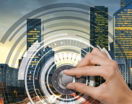 Can a city be safe and smart? Image source: https://sd-magazine.com/?p=7869